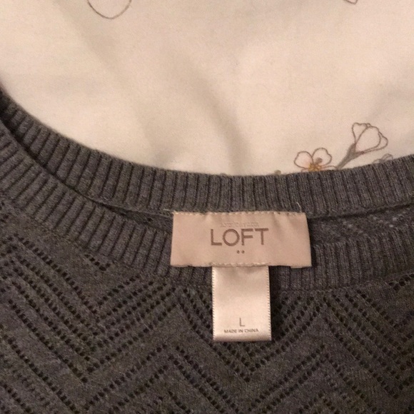 Lightweight long sleeved sweater - Picture 2 of 7